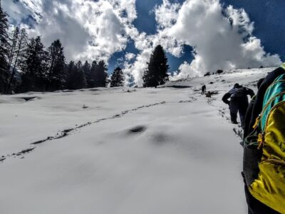 dhurkund winter trek