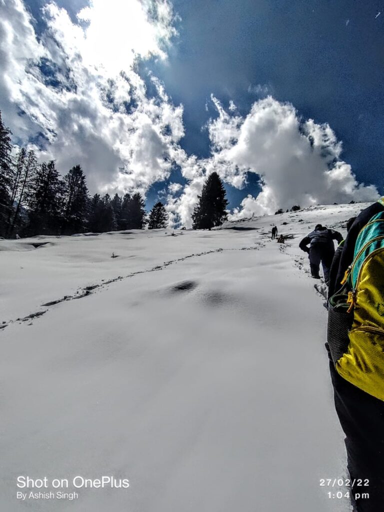 dhurkund winter trek
